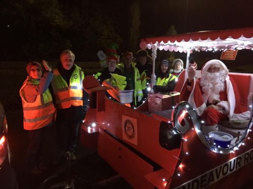 Endeavour Rotary and Elves come to Whitby